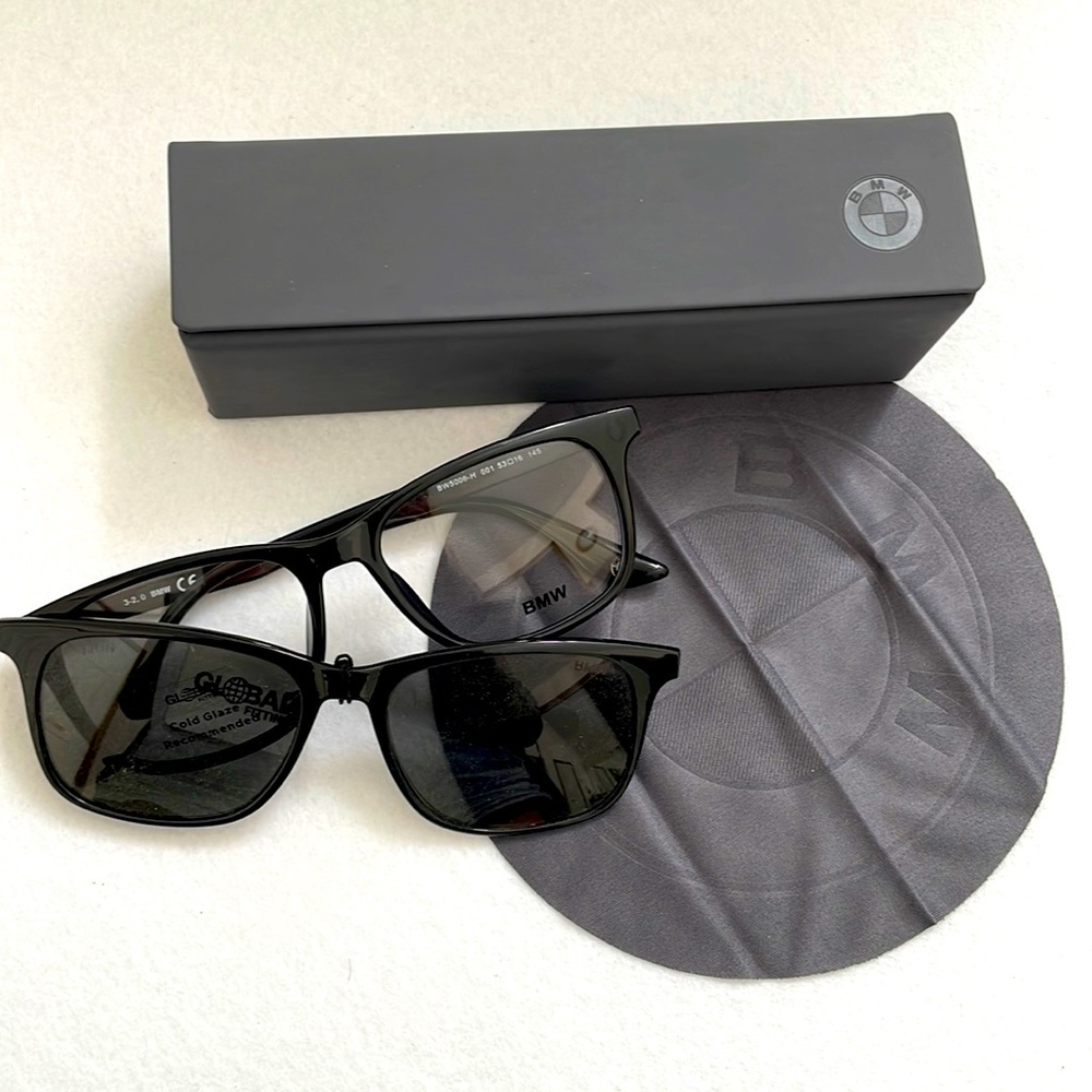 NWT BMW Glasses Sunglasses Shade Case and Lens Cloth